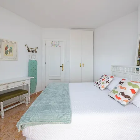 Great Location And Frontal Sea View Appartement *