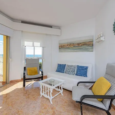 Apartment Great Location And Frontal Sea View
